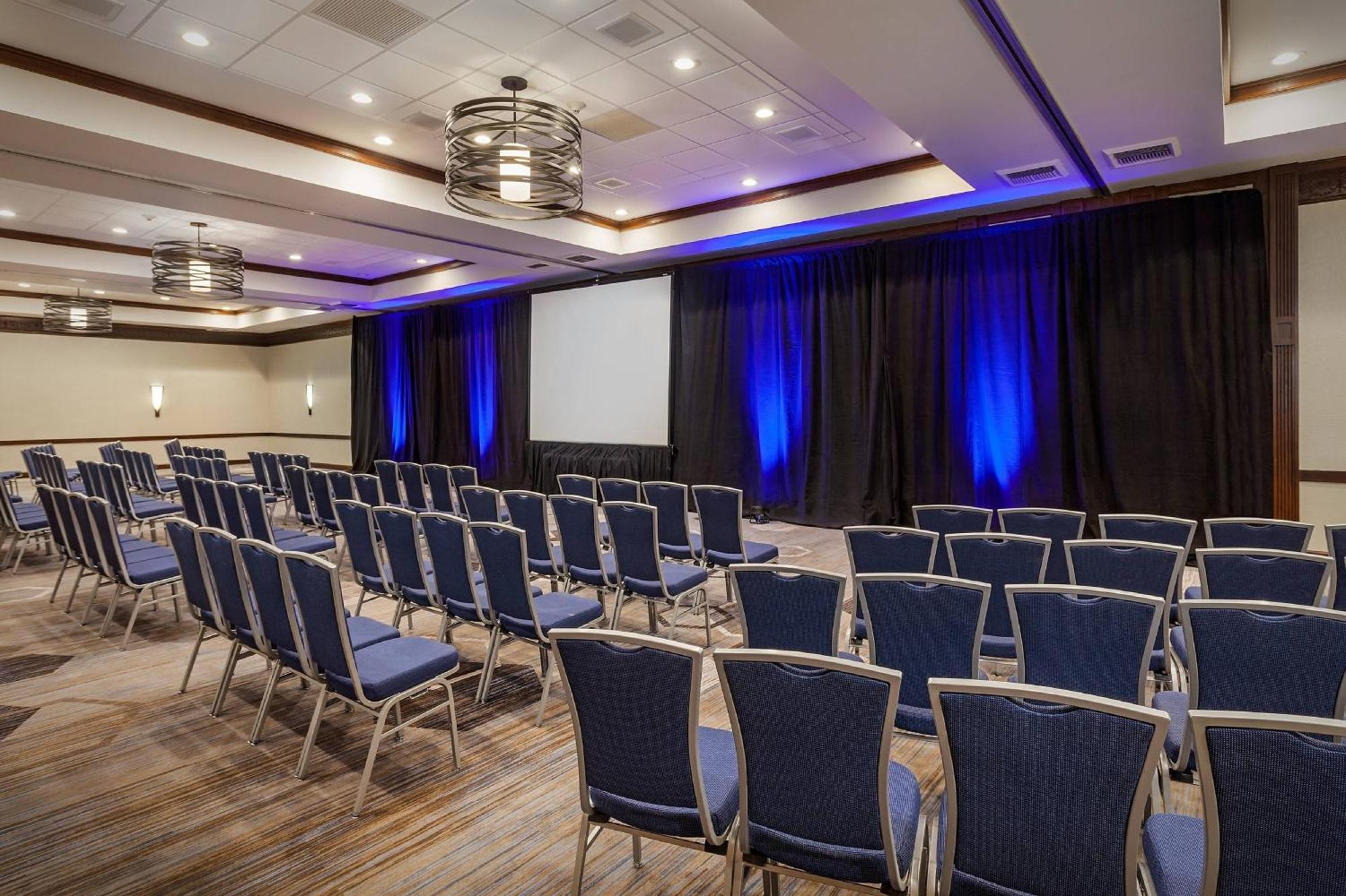 Fullerton Marriott At California State University Hotel Exterior photo